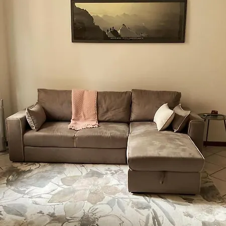 Le Scuderie, Centro Storico Apartment Intra